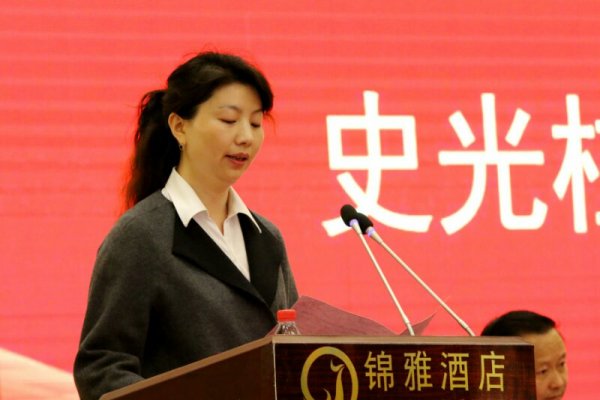 宣传部部长王建梅