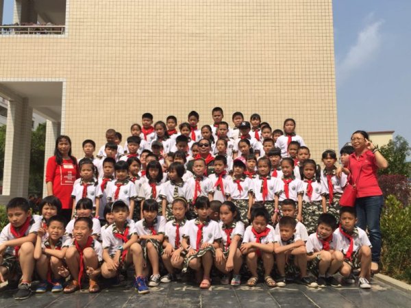 史光柱与班级学生代表