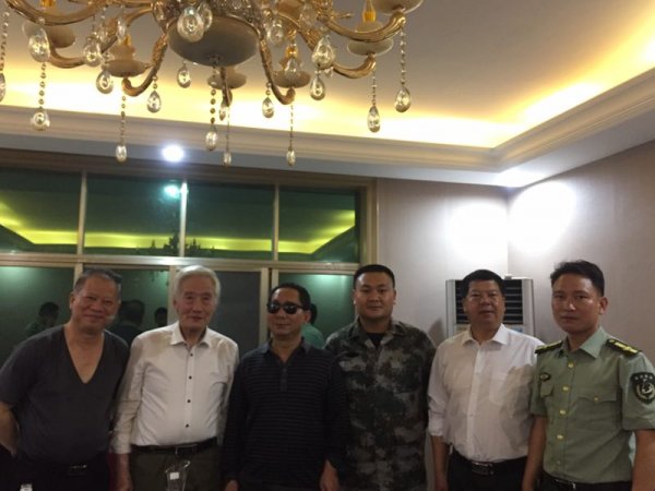 绿邦政委张燕华翟胜雄与宣讲团成员