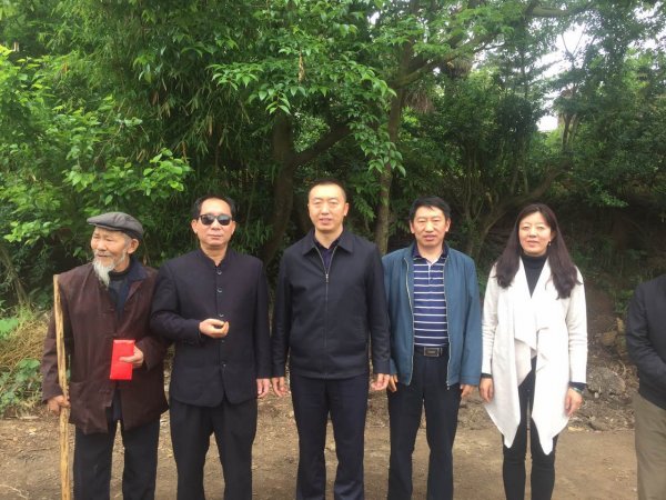 史光柱与林传荣父亲林先凯，马龙县副县长林培华，人大主任范华，政协副主席吕萍