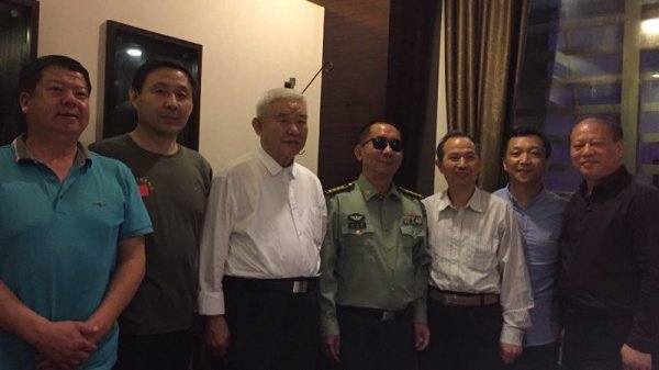 英模宣讲团成员与章宇翔等 长沙寄参战老兵