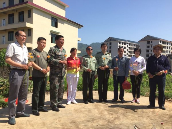 悼念烈士刘海洋主持