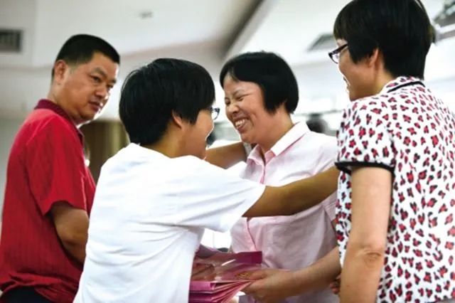 朱丽华2.jpg